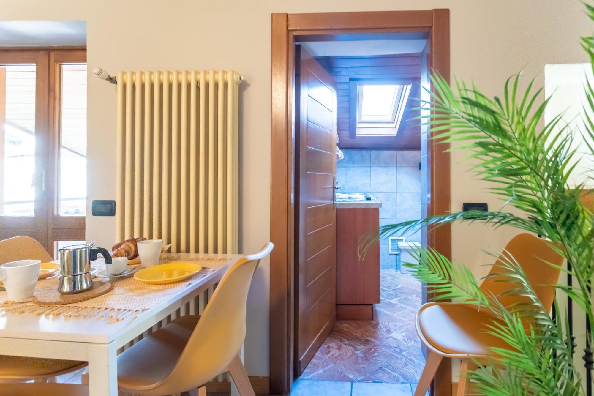 Blue Attic - Historical Como City Center By Rent All Όπως Εξωτερικό φωτογραφία